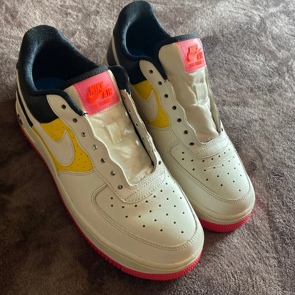 WOMENS NIKE AF1 - Picture 2 of 13